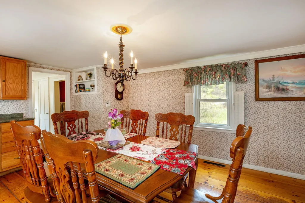 17 Sand Road Naples ME 04055