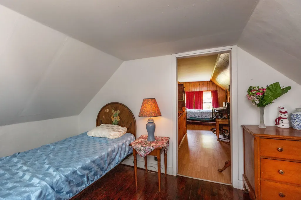 17 Sand Road Naples ME 04055
