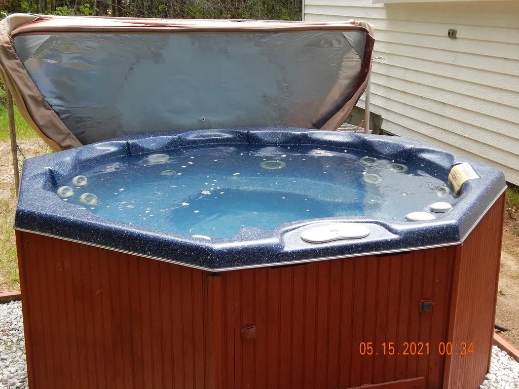 17 Sand Road Naples ME 04055