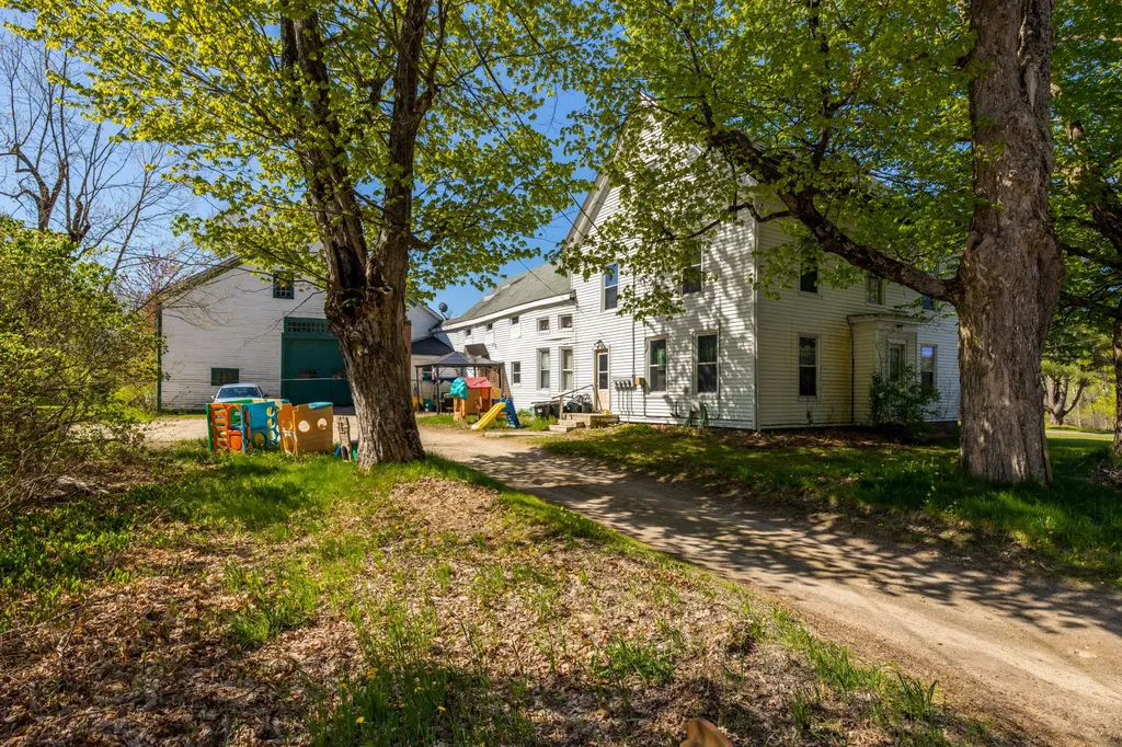 93 W Gray Road Gray ME 04039