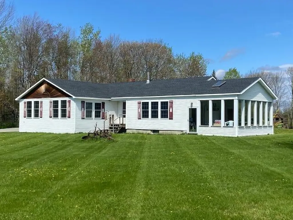 727 Snakeroot Road Pittsfield ME 04967