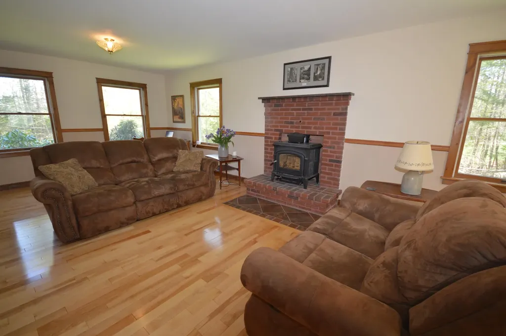 1191 Kennebec Road Hampden ME 04444