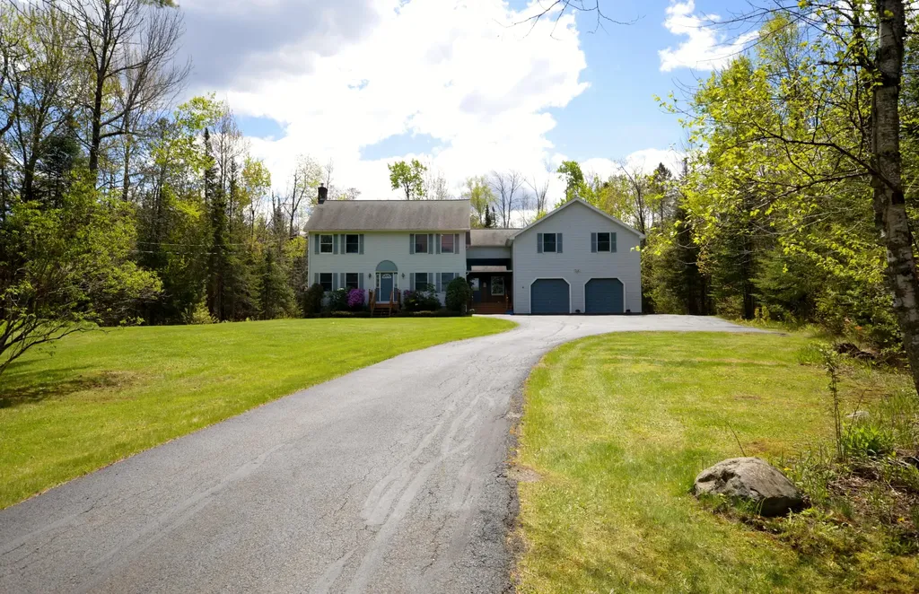 1191 Kennebec Road Hampden ME 04444