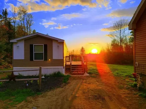 195 West Road Chesterville ME 04938