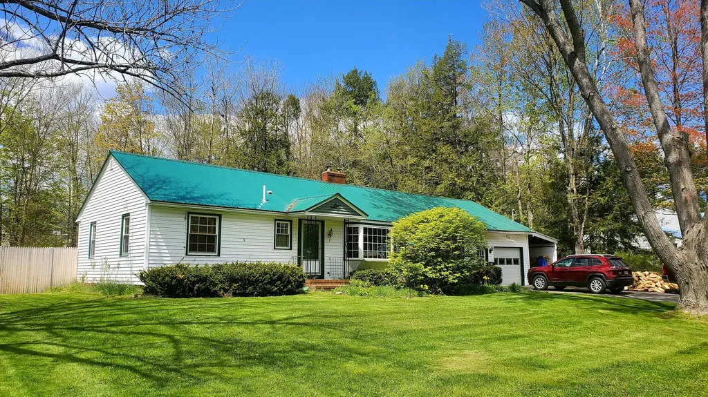 136 School Street Pittsfield ME 04967