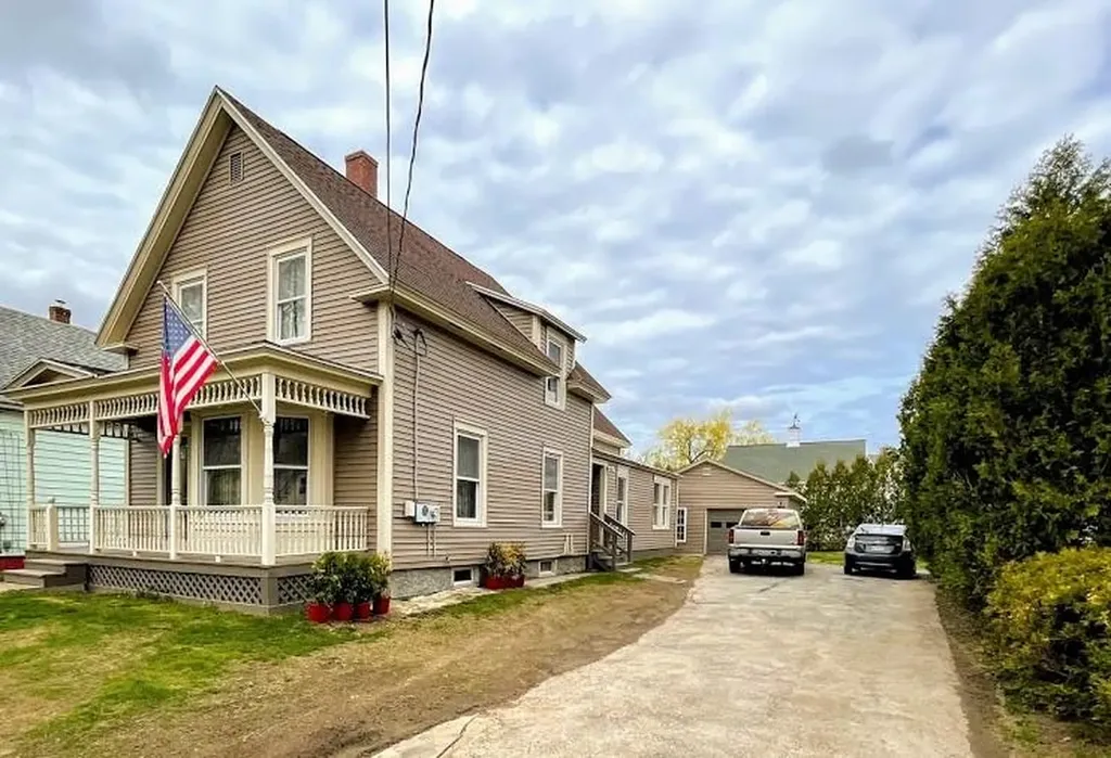 135 George Street Pittsfield ME 04967