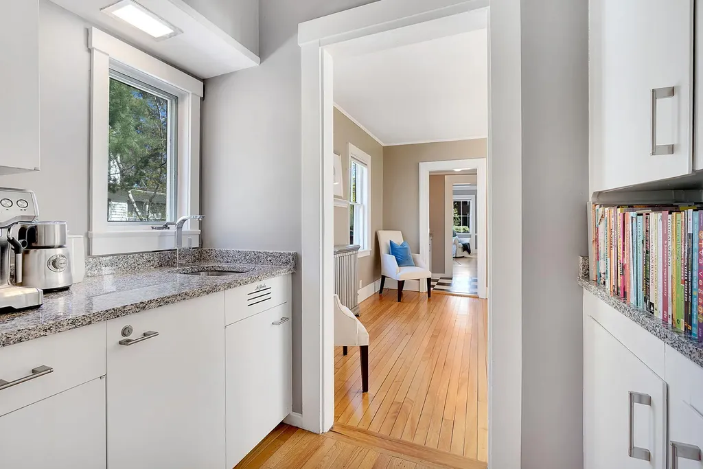 72 Federal Street Brunswick ME 04011