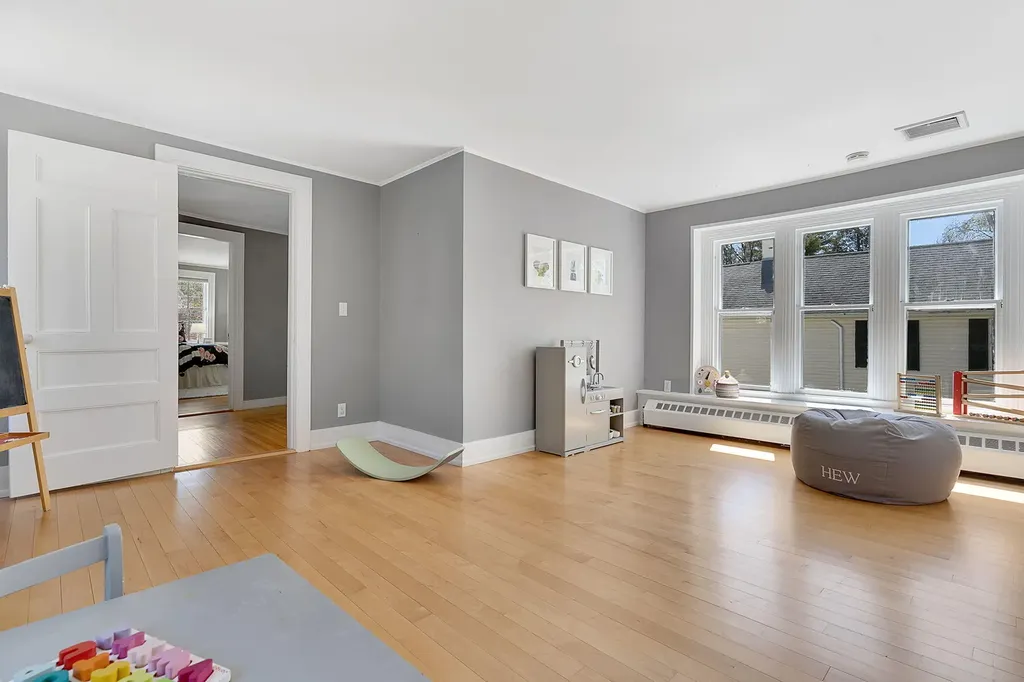 72 Federal Street Brunswick ME 04011
