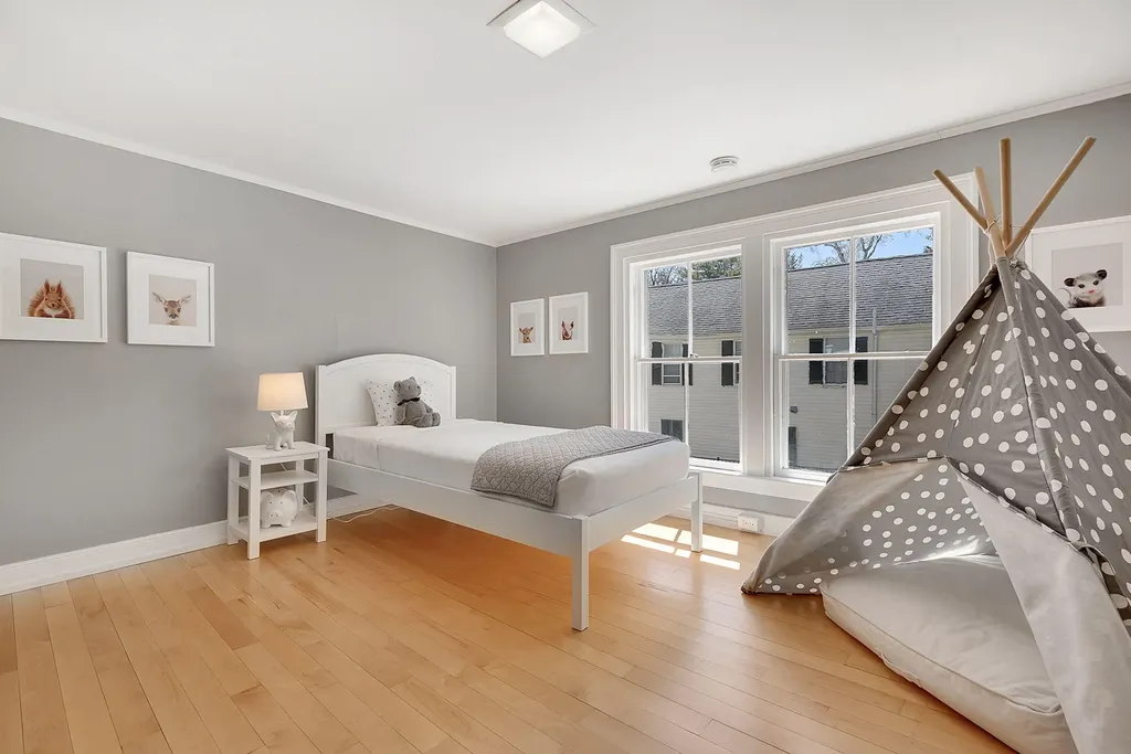 72 Federal Street Brunswick ME 04011