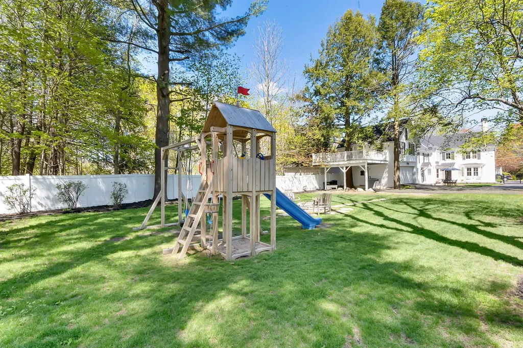 72 Federal Street Brunswick ME 04011