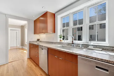 72 Federal Street Brunswick ME 04011