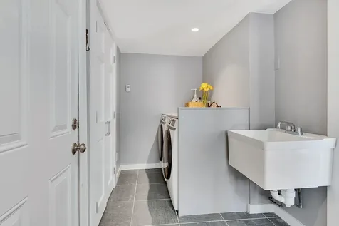 72 Federal Street Brunswick ME 04011