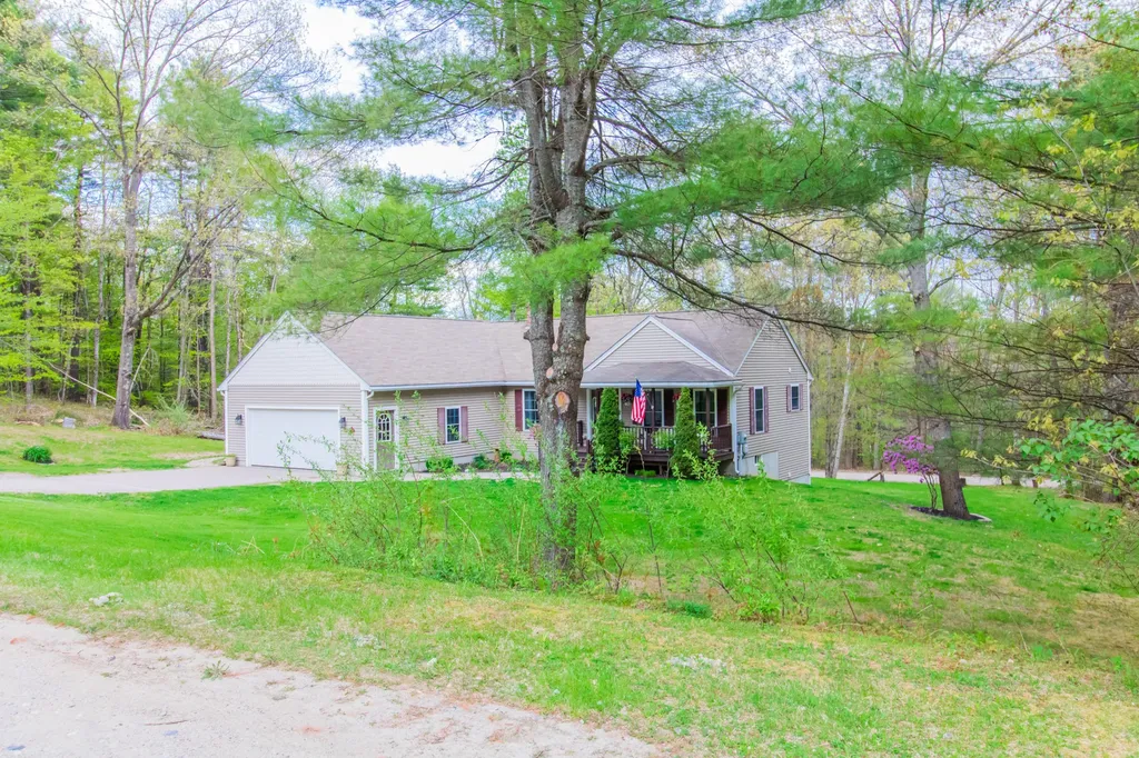 42 Whispering Pines Lane Monmouth ME 04259