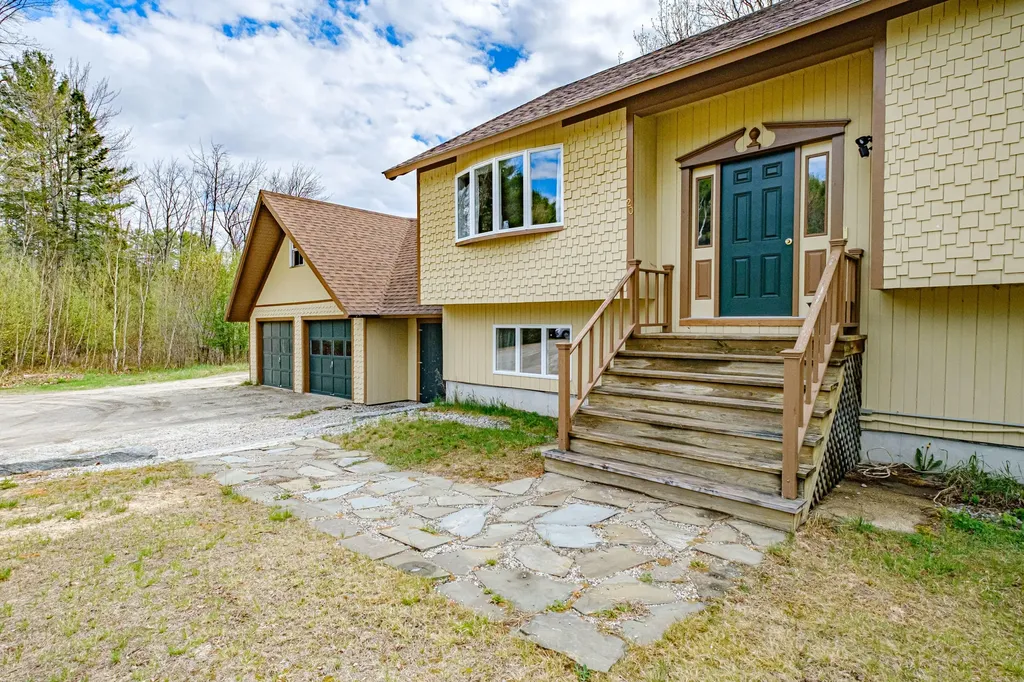 20 Bell Lane Greenwood ME 04255