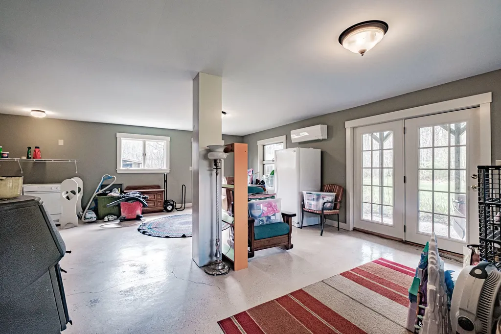20 Bell Lane Greenwood ME 04255