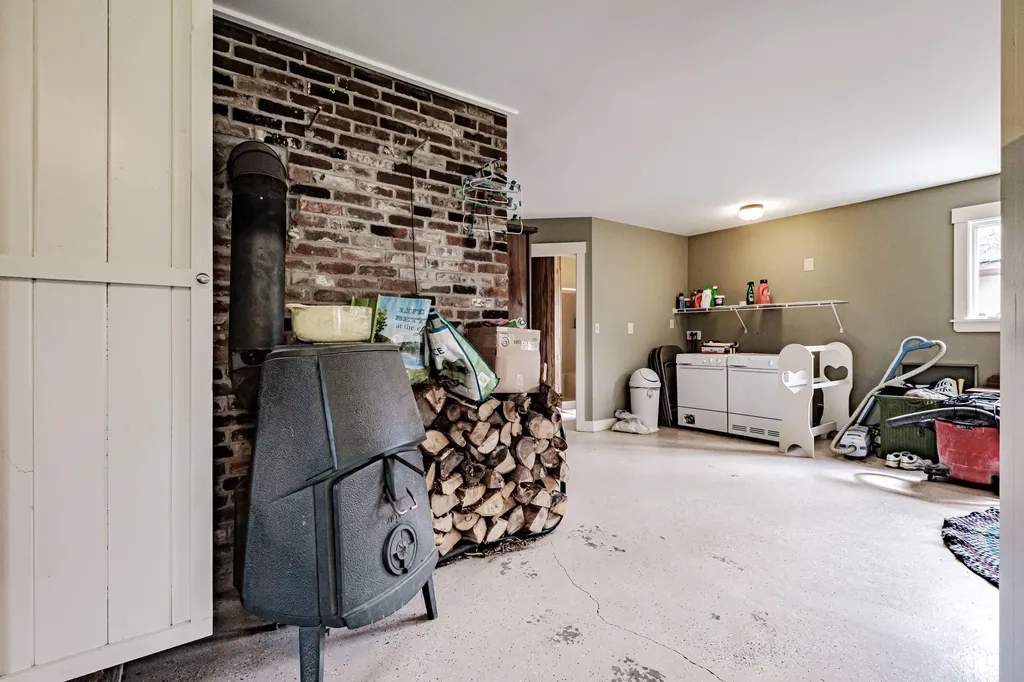 20 Bell Lane Greenwood ME 04255