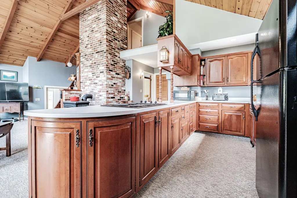 20 Bell Lane Greenwood ME 04255