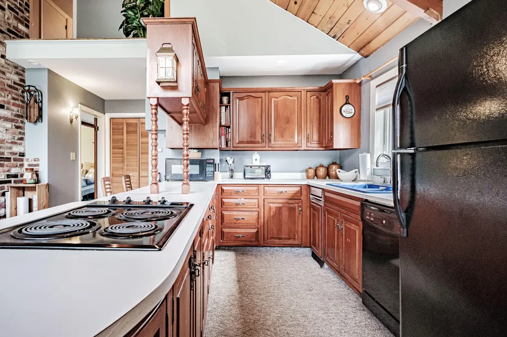 20 Bell Lane Greenwood ME 04255