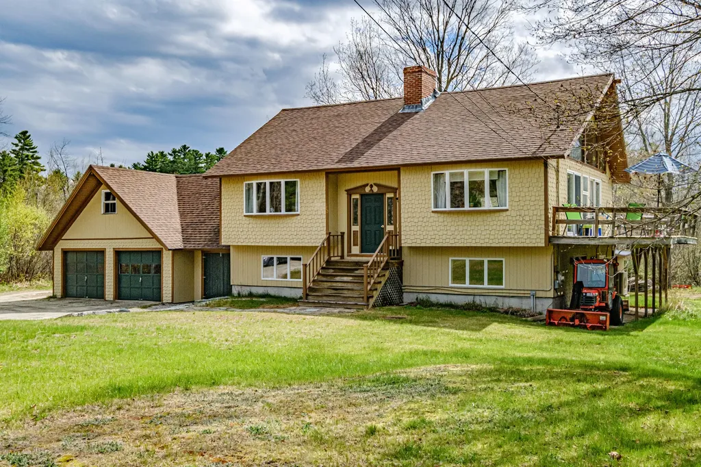 20 Bell Lane Greenwood ME 04255