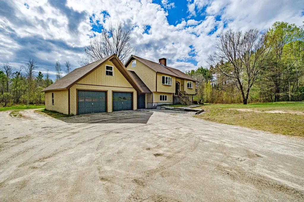 20 Bell Lane Greenwood ME 04255