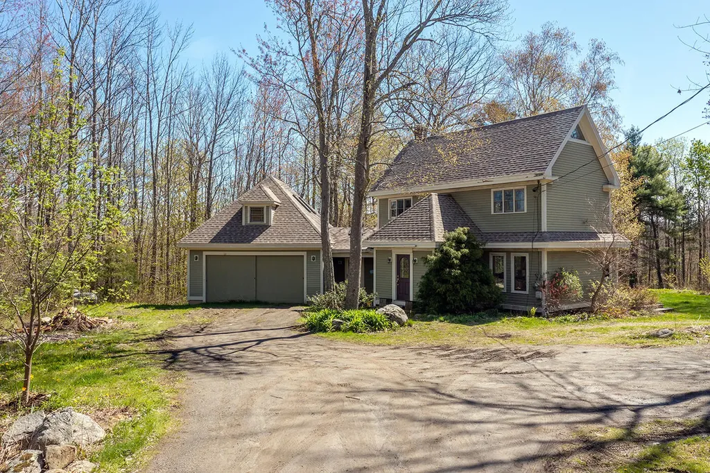 305 Howe Hill Road Camden ME 04843
