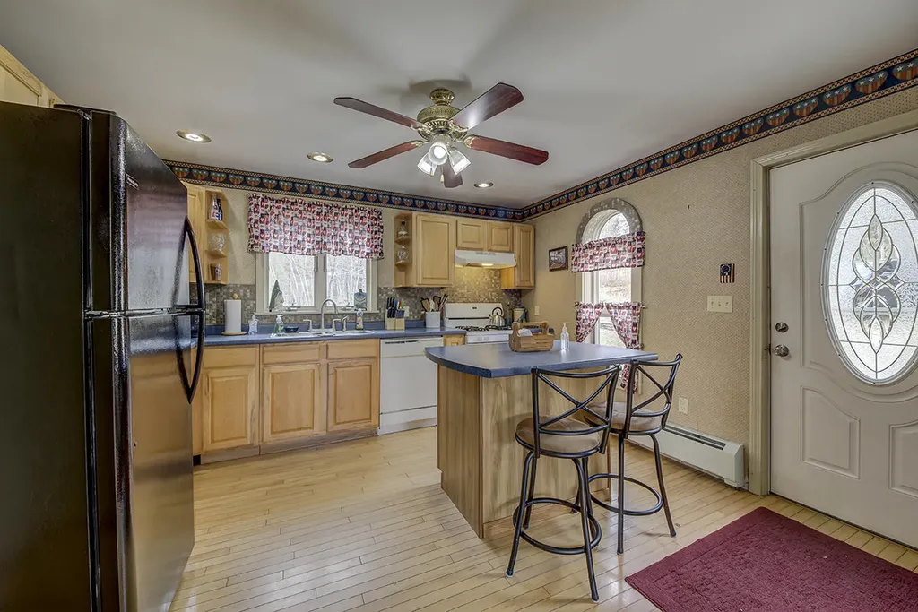 94 Birch Lane Warren ME 04864