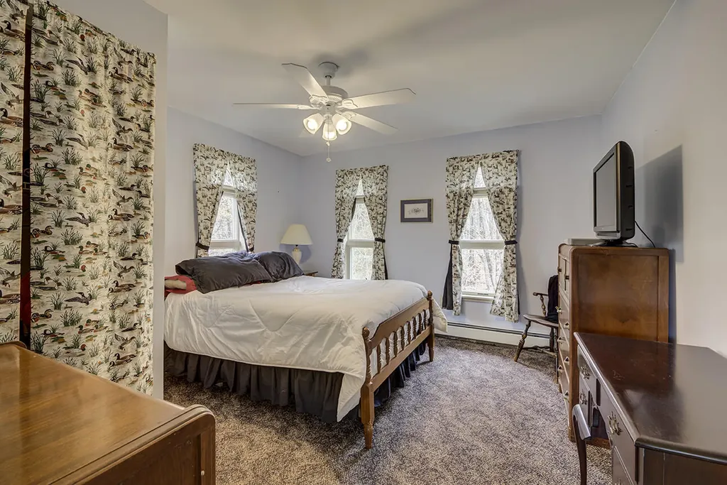 94 Birch Lane Warren ME 04864