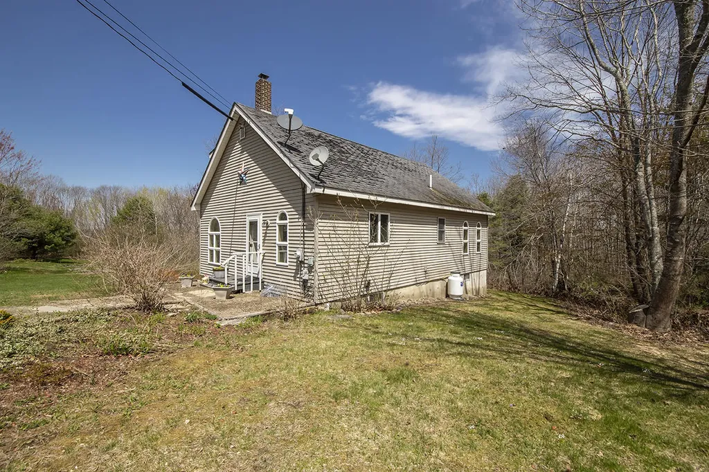 94 Birch Lane Warren ME 04864