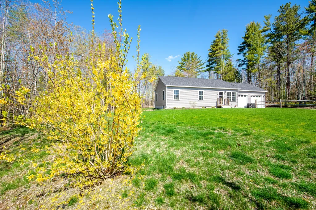 9 Birch Lane Lebanon ME 04027