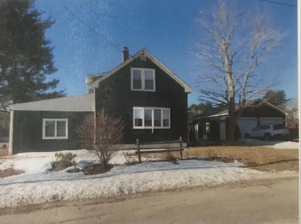 37 Littlefield Road Auburn ME 04210