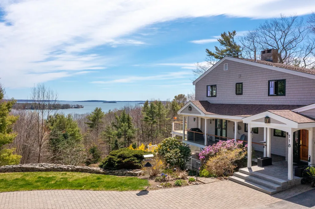 118 Ravine Drive Cumberland ME 04110