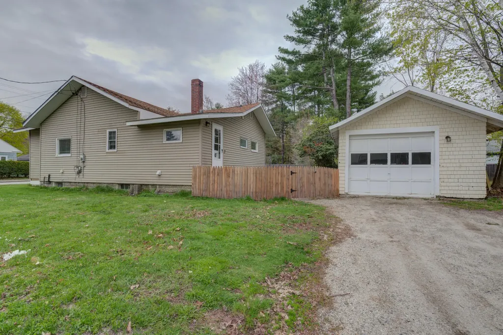 247 Manley Road Auburn ME 04210