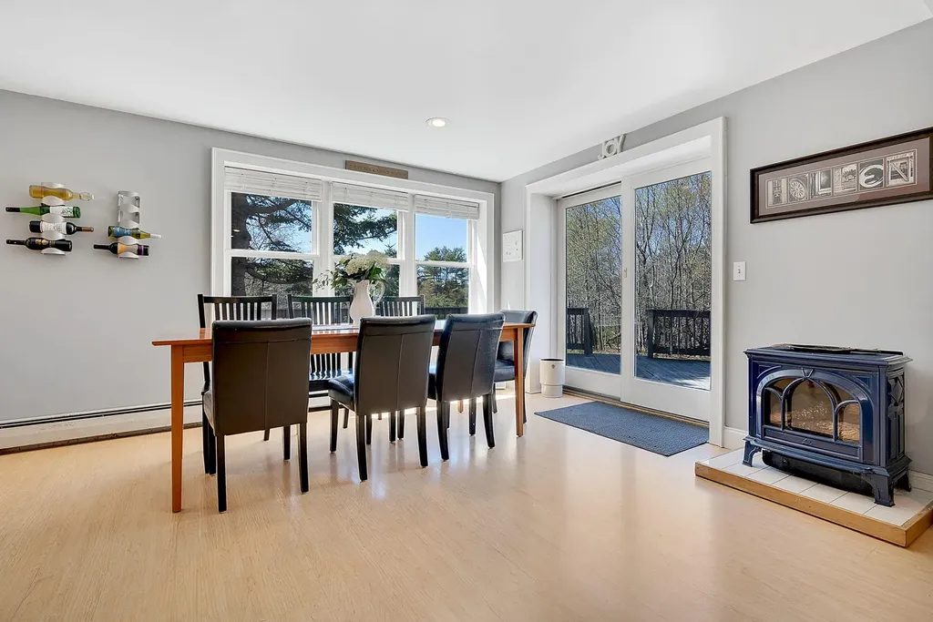 39 Durham Road Freeport ME 04032