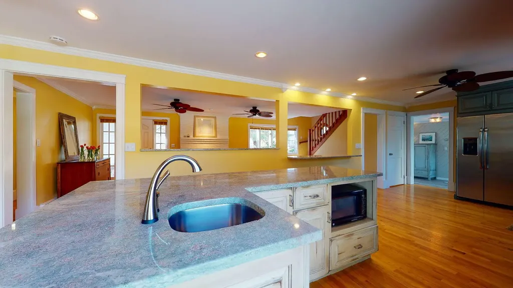 27 Winn Road Falmouth ME 04105