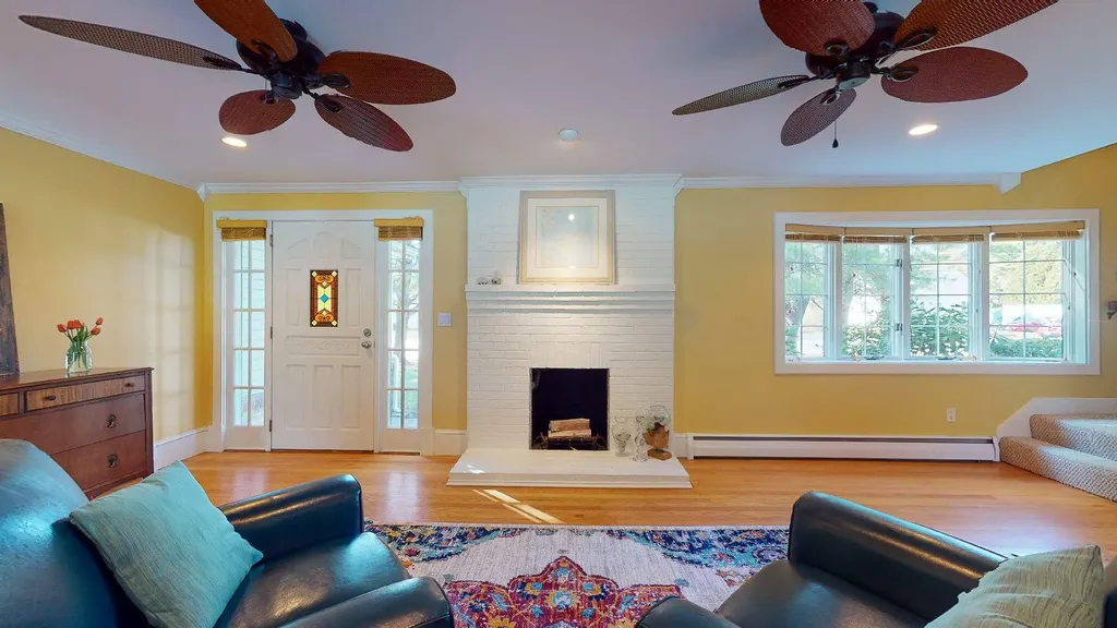 27 Winn Road Falmouth ME 04105