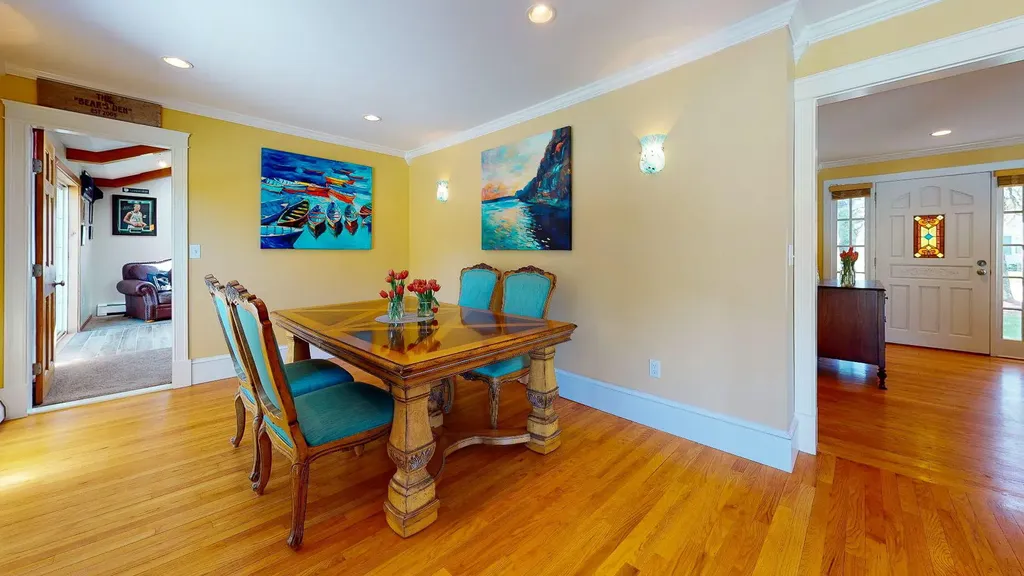 27 Winn Road Falmouth ME 04105