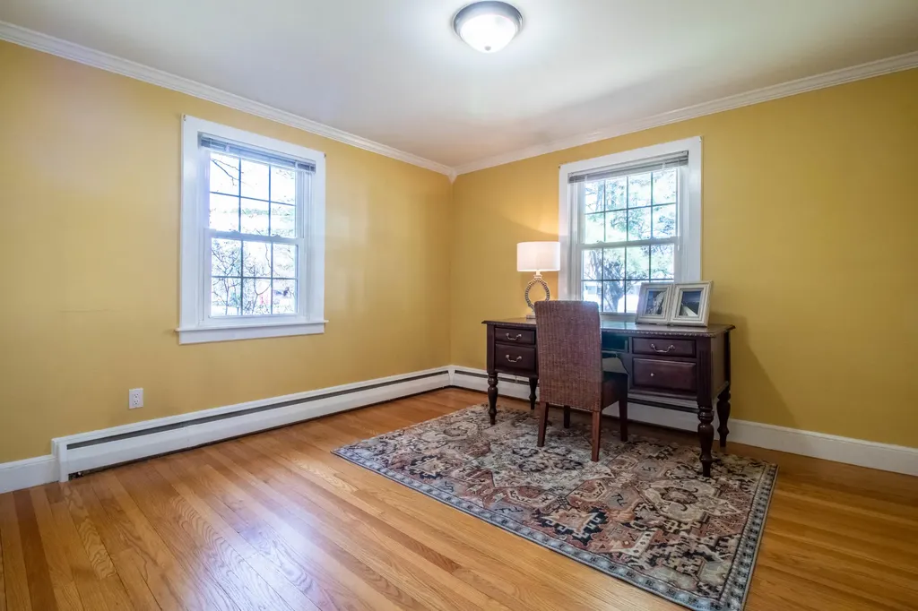 27 Winn Road Falmouth ME 04105