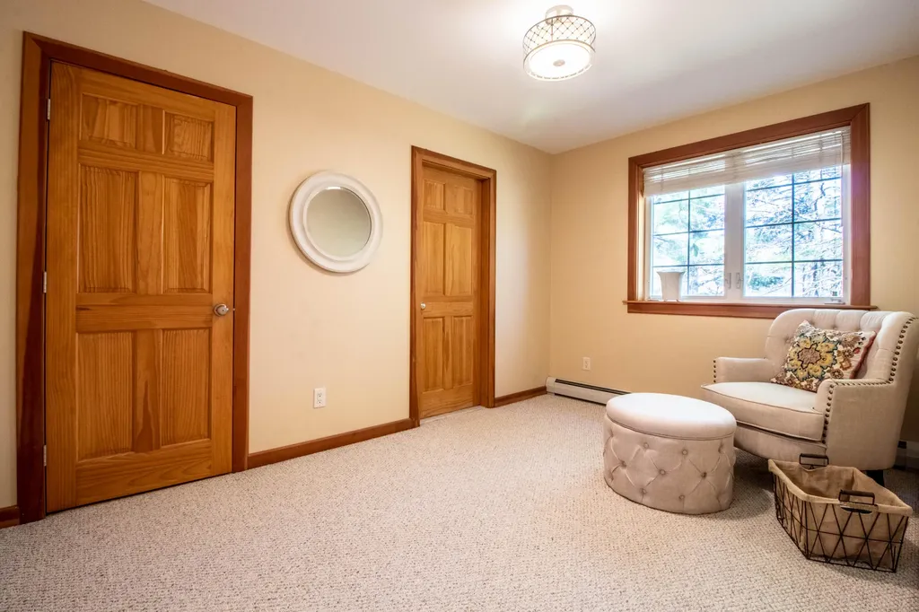 27 Winn Road Falmouth ME 04105