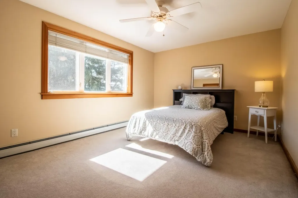27 Winn Road Falmouth ME 04105