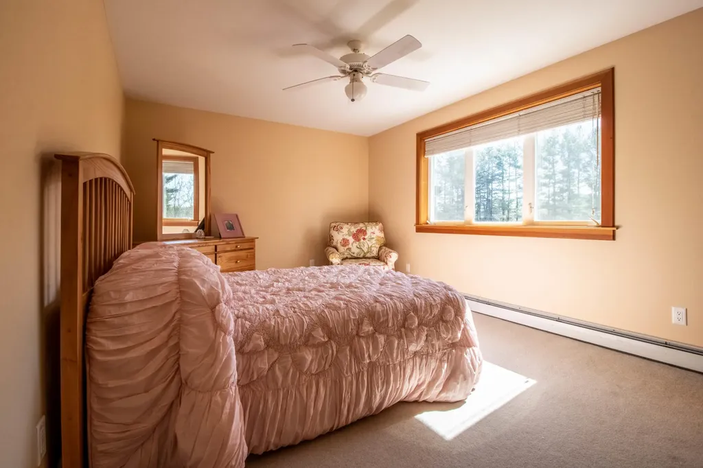 27 Winn Road Falmouth ME 04105