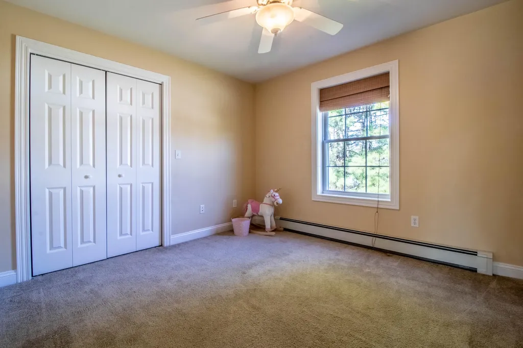 27 Winn Road Falmouth ME 04105