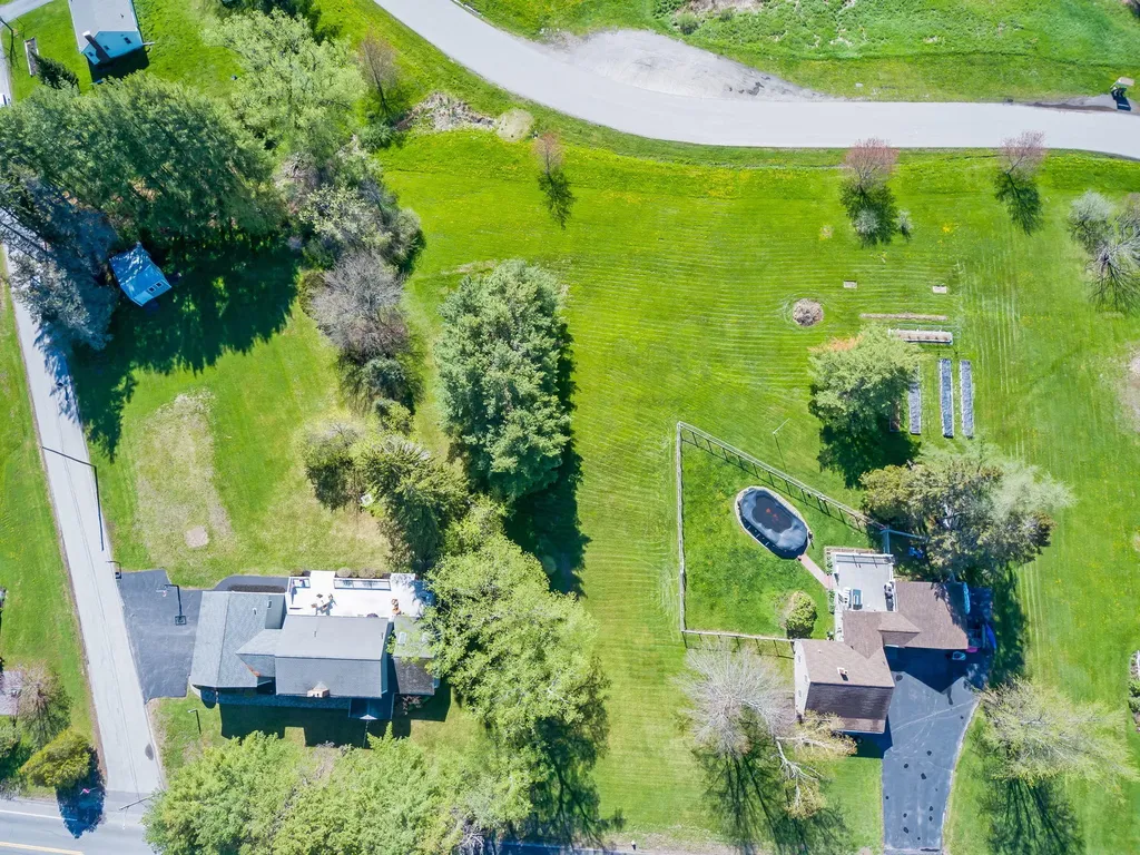 27 Winn Road Falmouth ME 04105