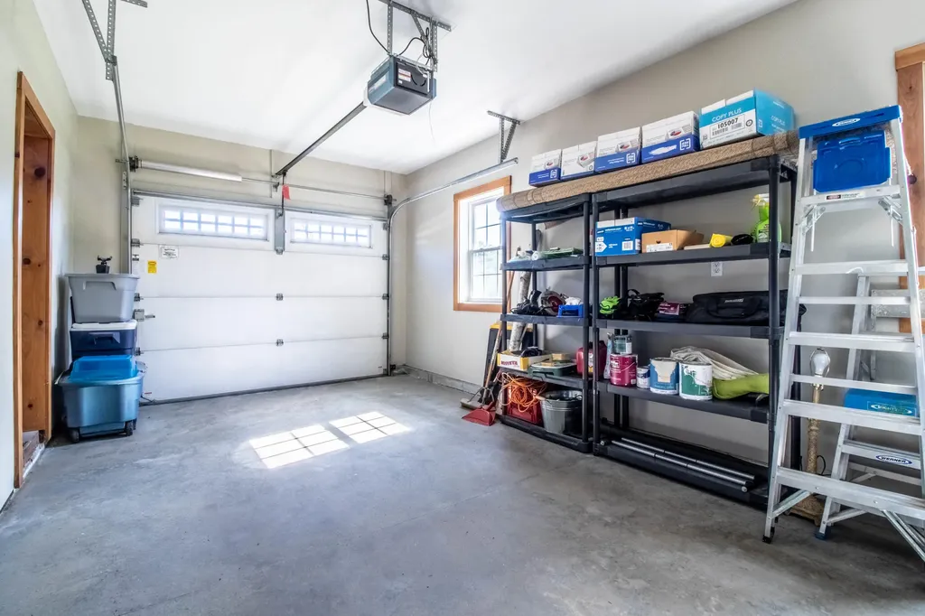27 Winn Road Falmouth ME 04105