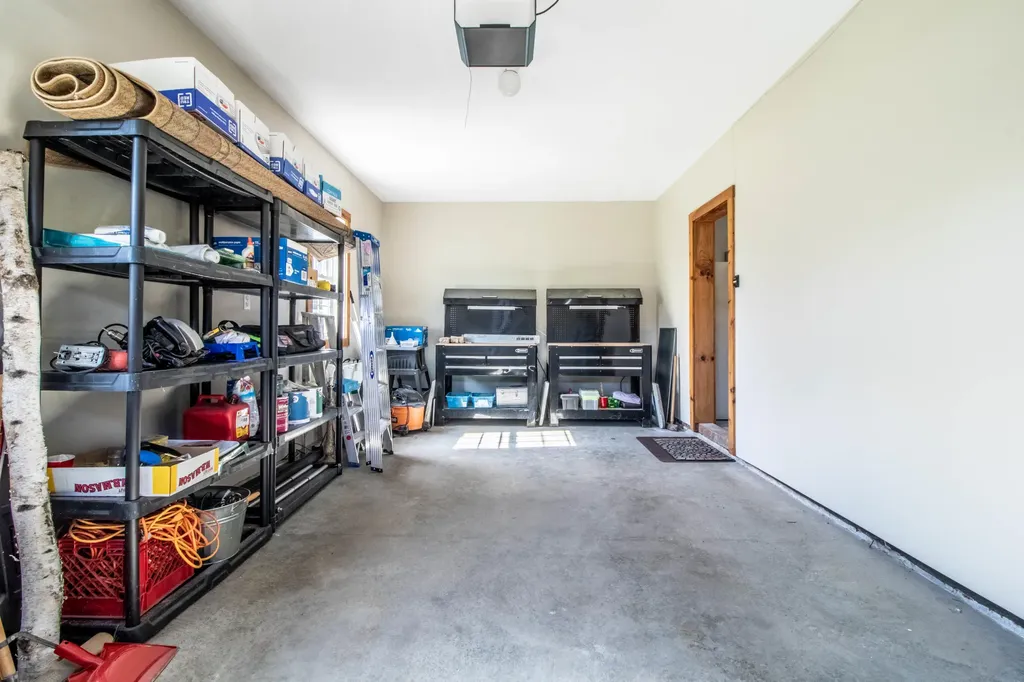 27 Winn Road Falmouth ME 04105