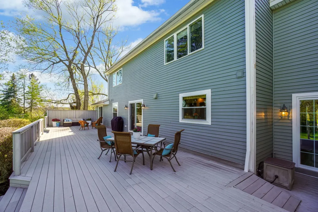 27 Winn Road Falmouth ME 04105