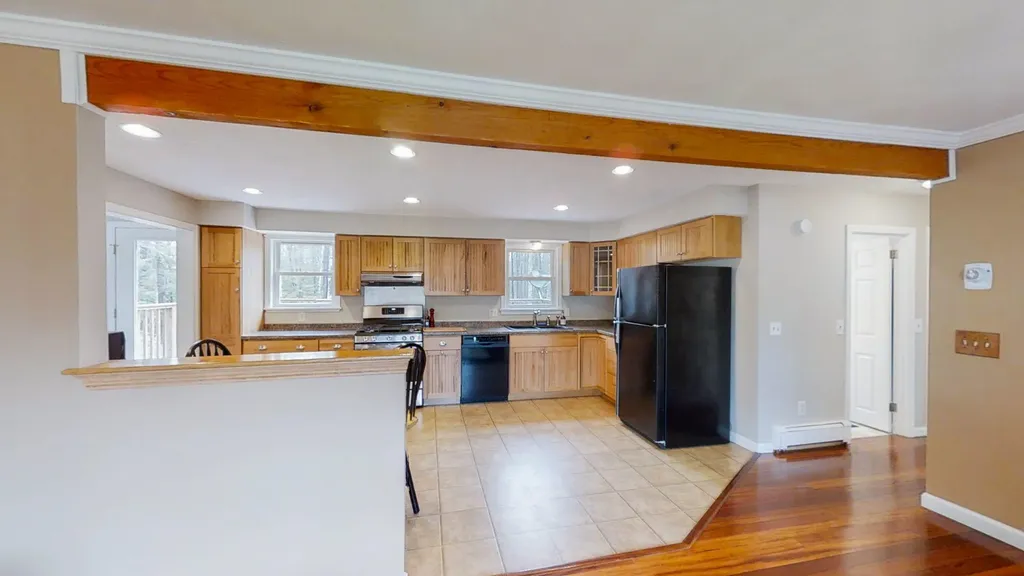 54 Seavey Drive Buxton ME 04093