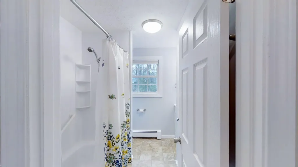 54 Seavey Drive Buxton ME 04093