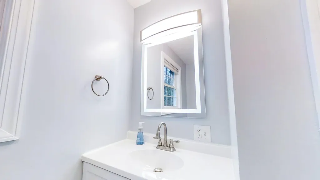 54 Seavey Drive Buxton ME 04093