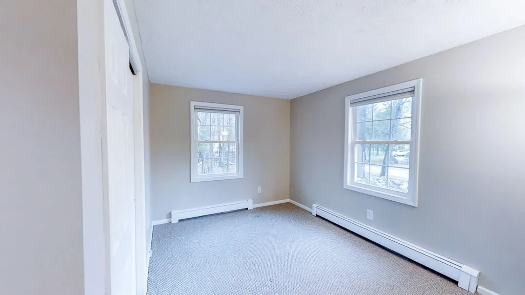 54 Seavey Drive Buxton ME 04093