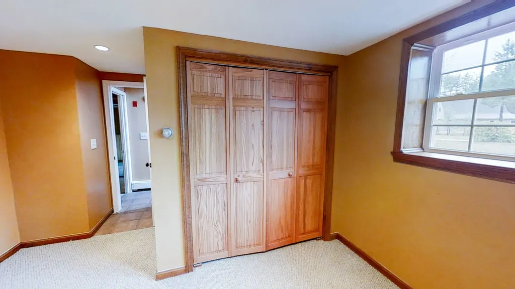 54 Seavey Drive Buxton ME 04093